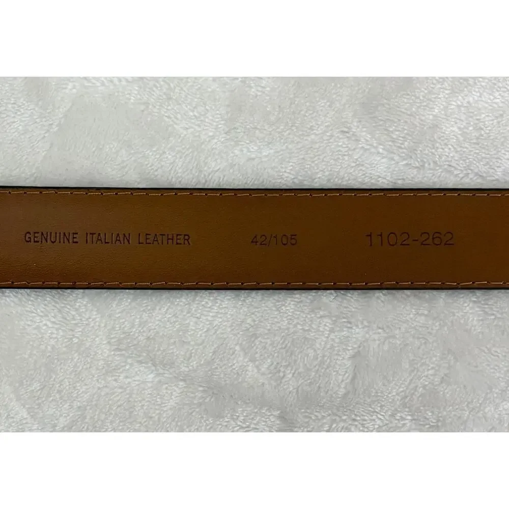 JoS. A. BANK Brown Cognac Genuine Leather Belt Men Size 42 / 105 Gold Buckle